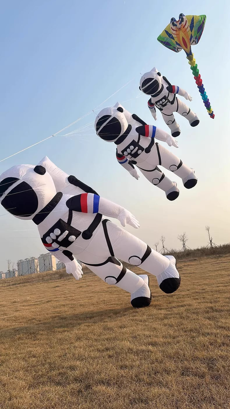 astronaut 6m